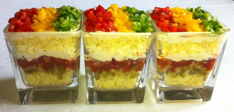 Sałatka warstwowa z papryką