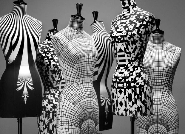 Manekiny czarno-białe