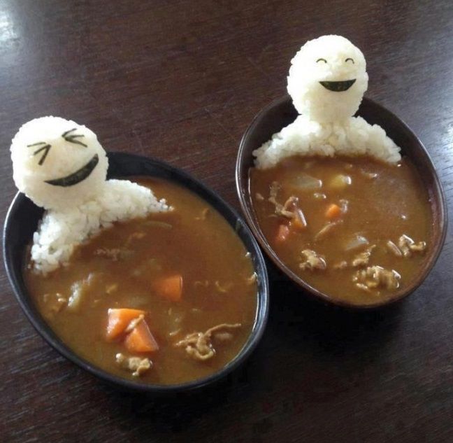 Gulasz z kuleczkami ryżowymi