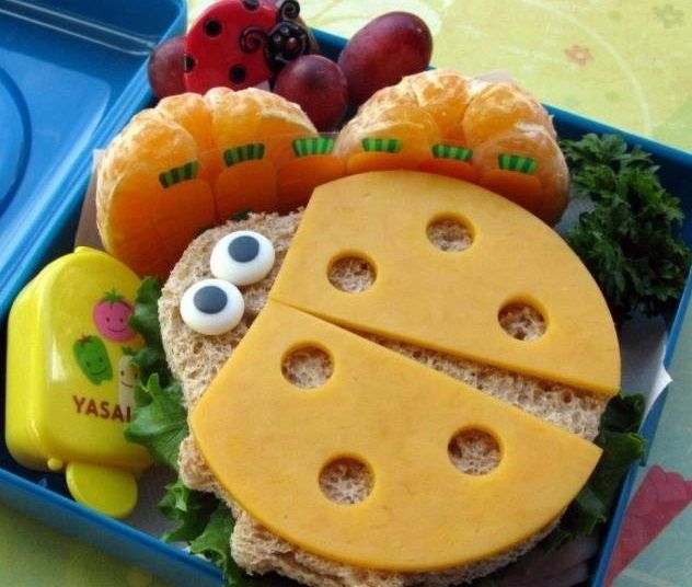 Wesołe kanapki z serkiem