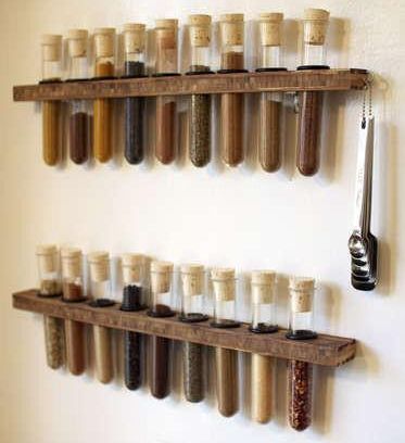 Półka z przyprawami