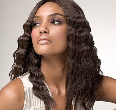 Kręcone włosy brązowe loki