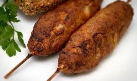 Zrazy mięsne na patyczkach