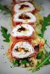 Roladki drobiowe z rukolą