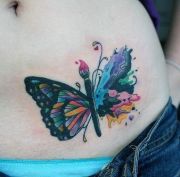 Tatuaz motyl kolore plamy