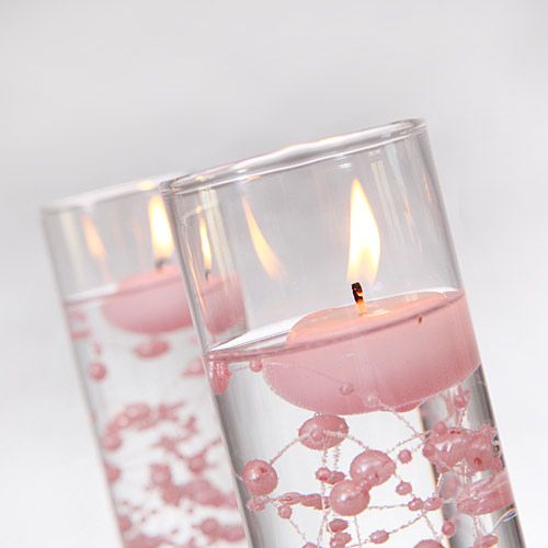 Świeca koraliki w wodzie